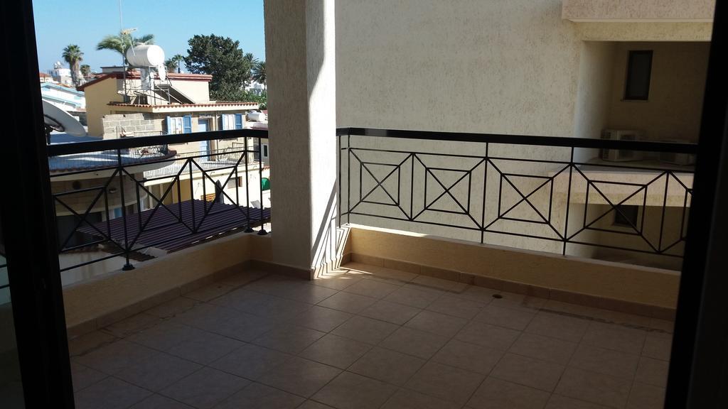 Apartament 202 Mandritis Court Larnaca Zewnętrze zdjęcie